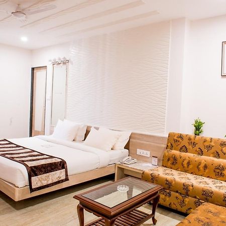 Smriti Star, Bhopal Exterior photo